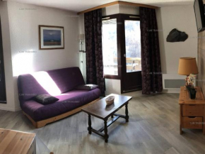 Studio cabine 4 personnes, balcon et accès direct pistes - FR-1-322-562